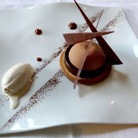 Restaurant Du Barrez Logis Hotel 3*