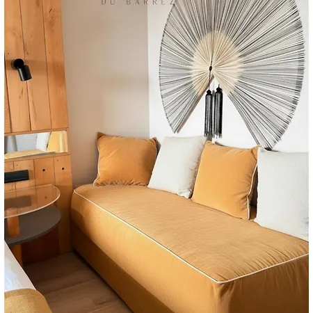 Hotel Logis Du Barrez