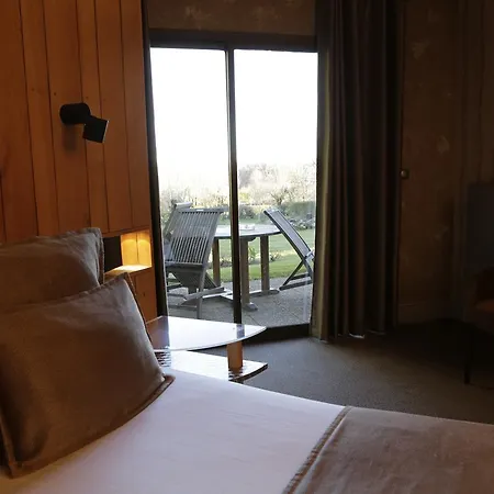 Logis Du Barrez Hotel