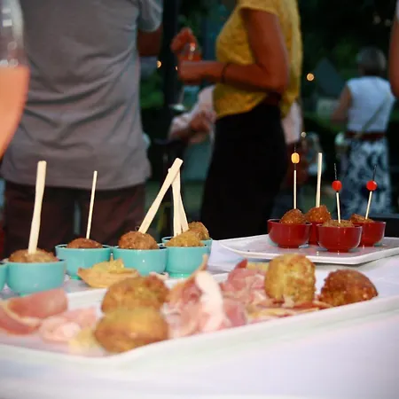 Hotel Restaurant Du Barrez Logis 3*