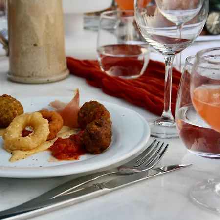 Restaurant Du Barrez Logis 호텔