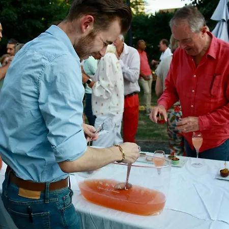 Restaurant Du Barrez Logis 뮈르드바레즈