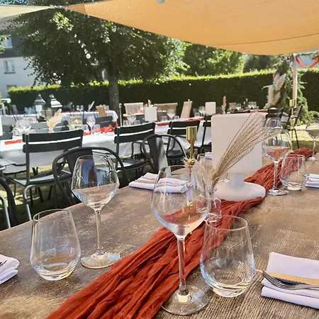 Hotel Restaurant Du Barrez Logis 3*