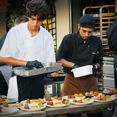 호텔 Restaurant Du Barrez Logis 뮈르드바레즈