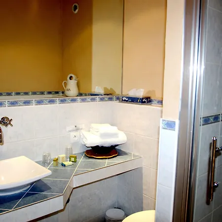 Restaurant Du Barrez Logis Hotel Mur-de-Barrez