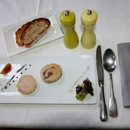 Restaurant Du Barrez Logis 3* 뮈르드바레즈