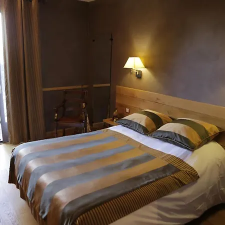 Restaurant Du Barrez Logis 호텔 3*